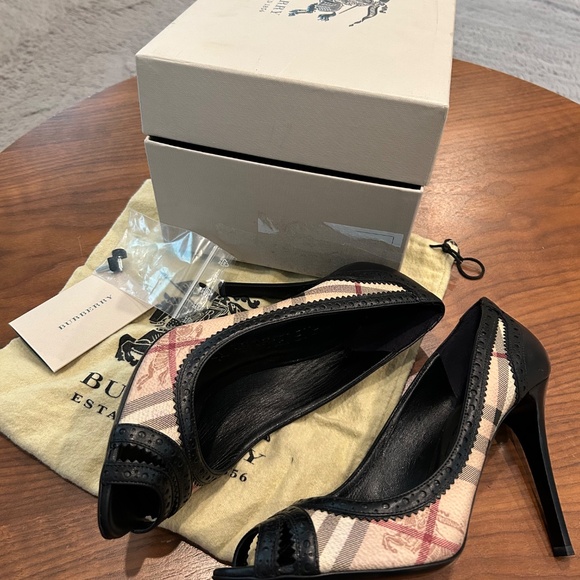 Burberry peep toes leather pump - Picture 5 of 9